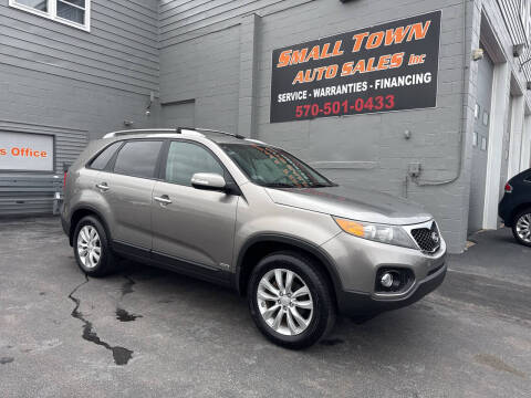 2011 Kia Sorento for sale at Small Town Auto Sales Inc. in Hazleton PA