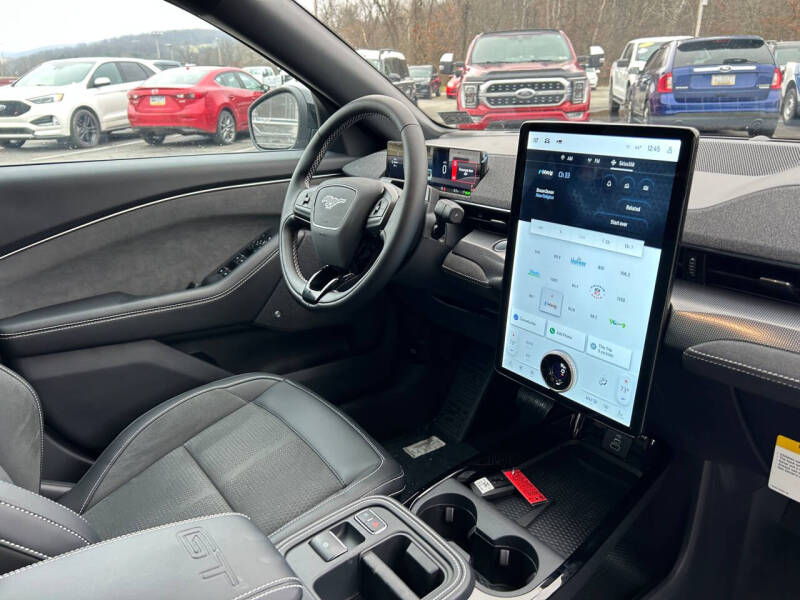 2025 Ford Mustang Mach-E GT