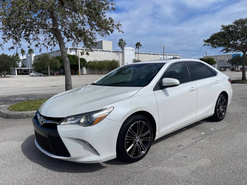 Used 2016 Toyota Camry Special Edition with VIN 4T1BF1FK8GU173057 for sale in Pompano Beach, FL