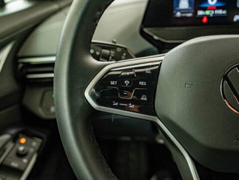 2025 Volkswagen ID.4 Pro
