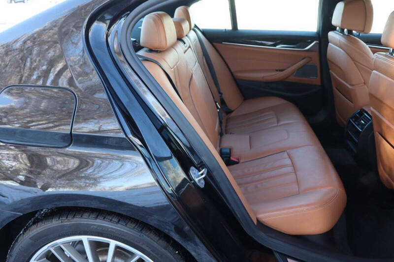 2018 BMW 5 Series 530i