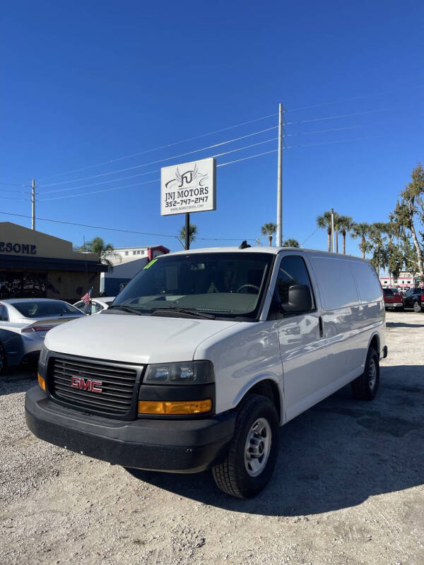 2021 GMC Savana Cargo Work Van's photo