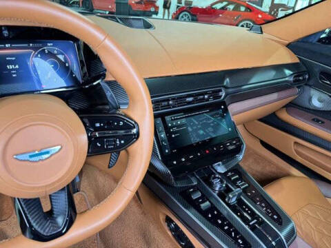 2025 Aston Martin Vanquish