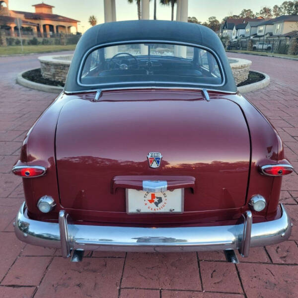 1950 Ford Custom Deluxe