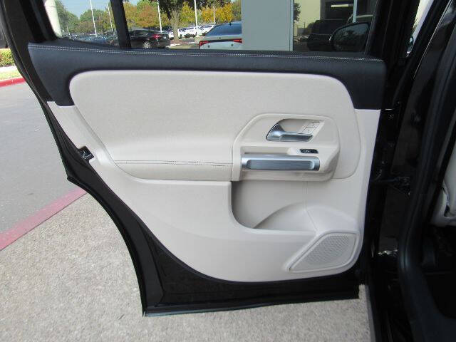 2023 Mercedes-Benz GLB GLB 250