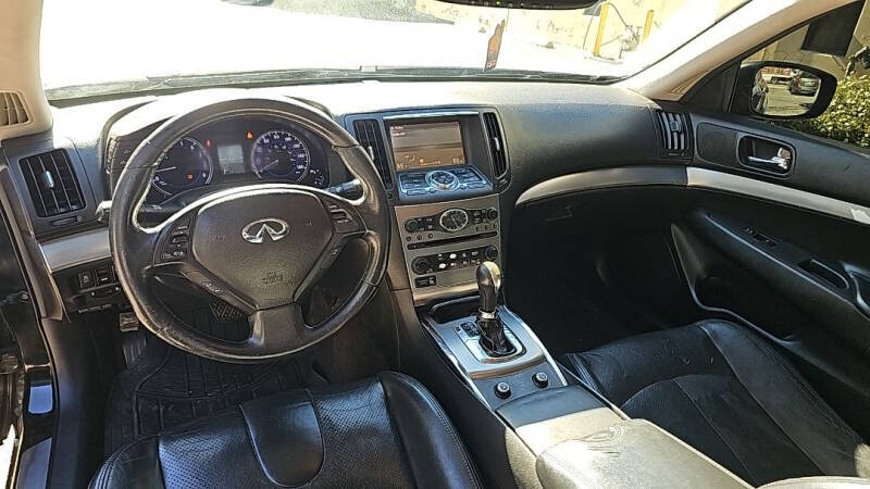 2015 Infiniti Q40