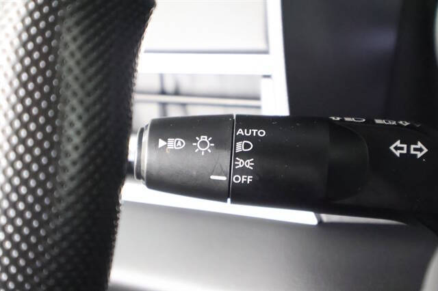 2024 Mitsubishi Outlander ES