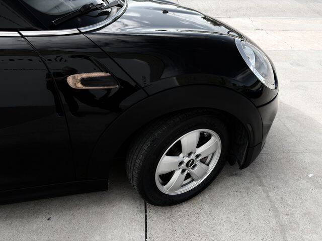 2017 MINI Hardtop 2 Door Cooper