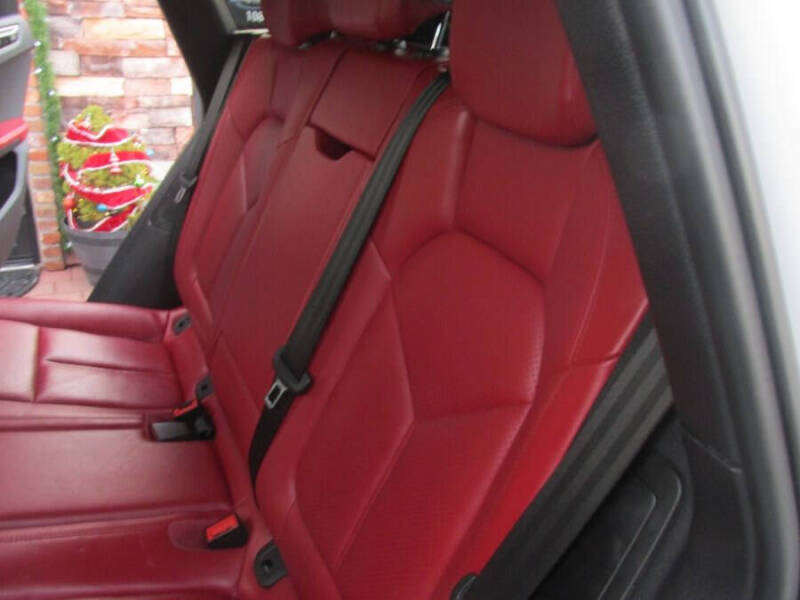 2017 Porsche Macan S