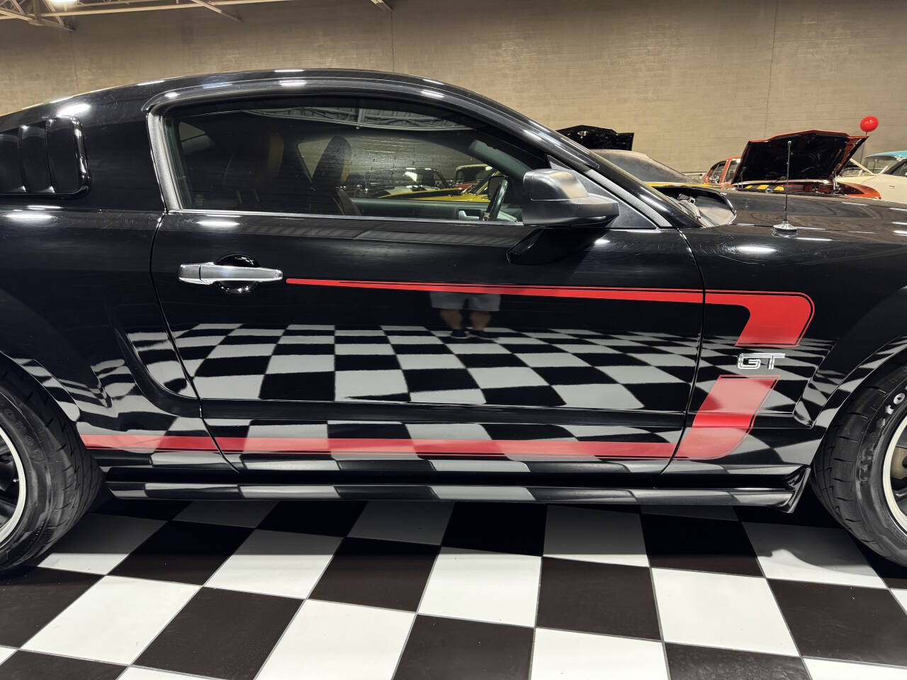 2008 Ford Mustang 27
