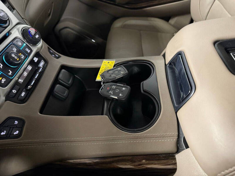 2017 GMC Yukon XL SLT