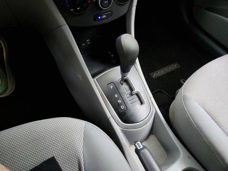 2014 Hyundai Accent GLS
