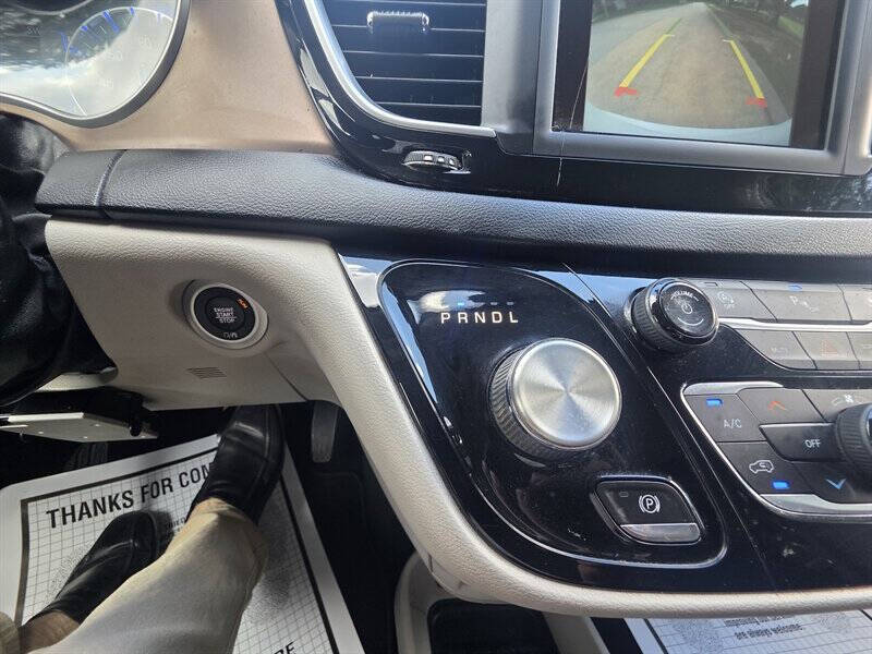 2019 Chrysler Pacifica Touring L