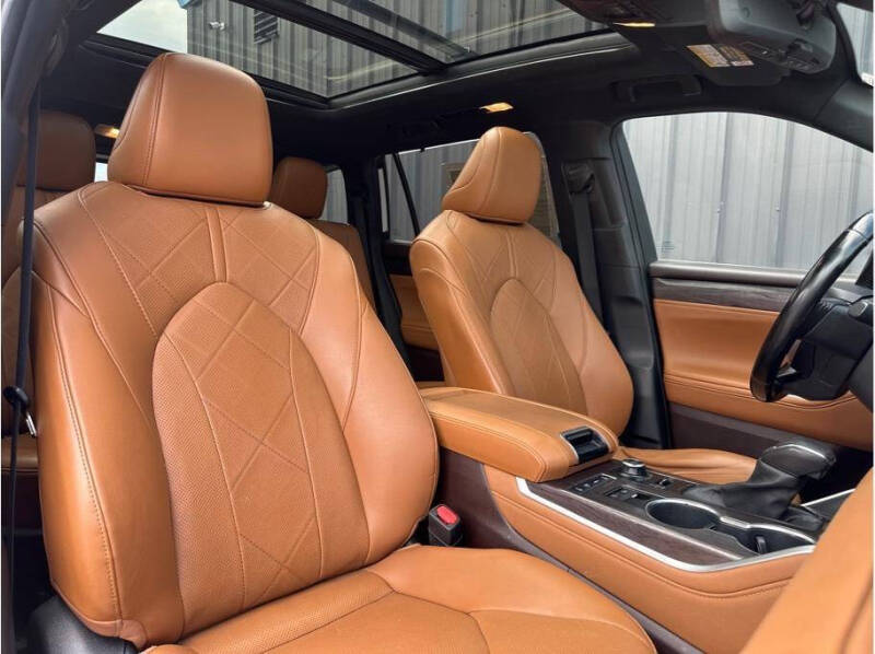 2021 Toyota Highlander Platinum