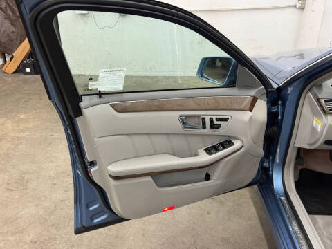 2011 Mercedes-Benz E-Class