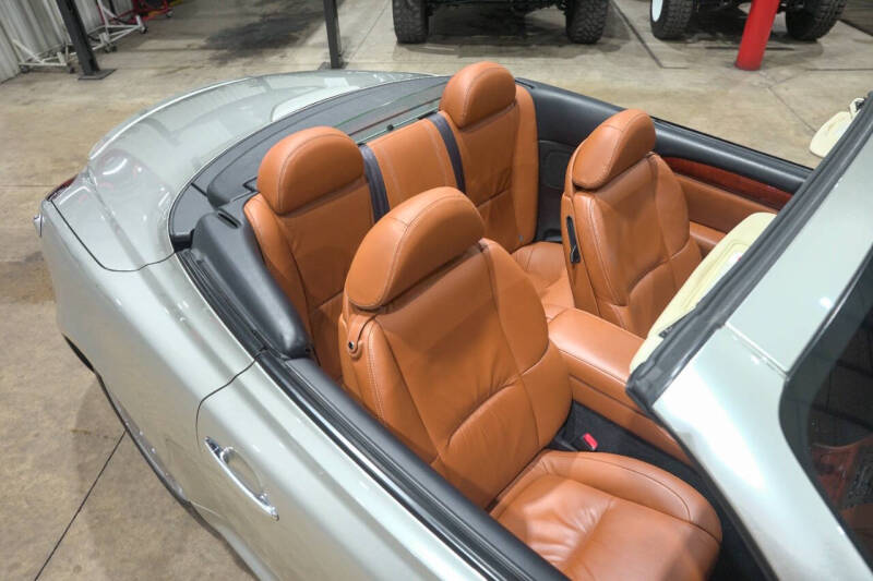 2004 Lexus SC 430