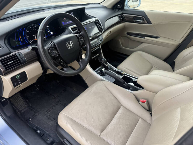 2017 Honda Accord Hybrid EX-L