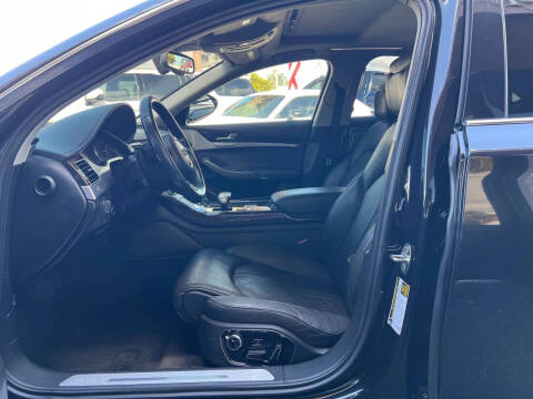 2012 Audi A8 quattro