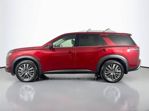 2025 Nissan Pathfinder SL