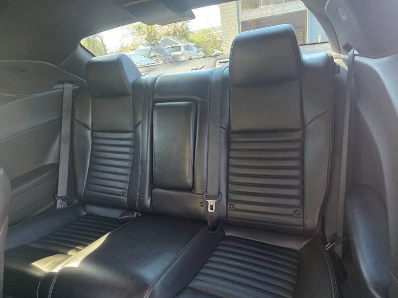 2014 Dodge Challenger SXT