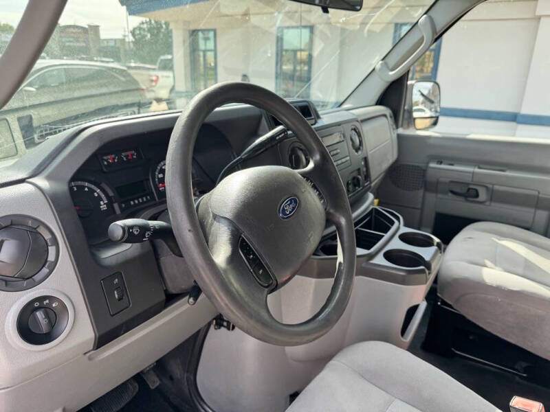 2014 Ford E-Series E-250