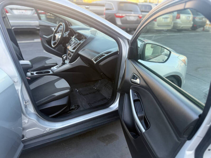 2012 Ford Focus SE