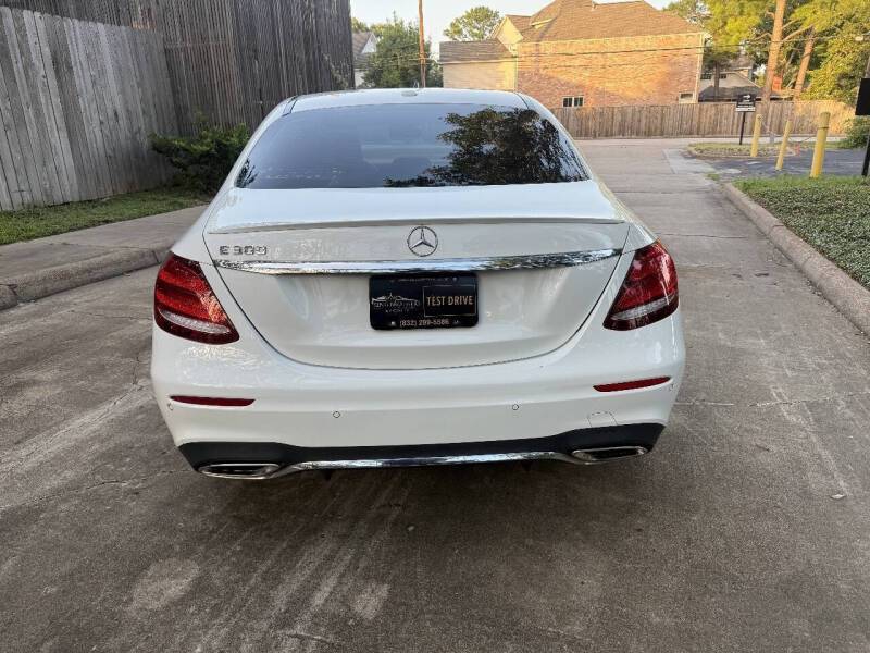 2018 Mercedes-Benz E-Class E 300