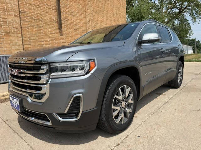2022 GMC Acadia SLE