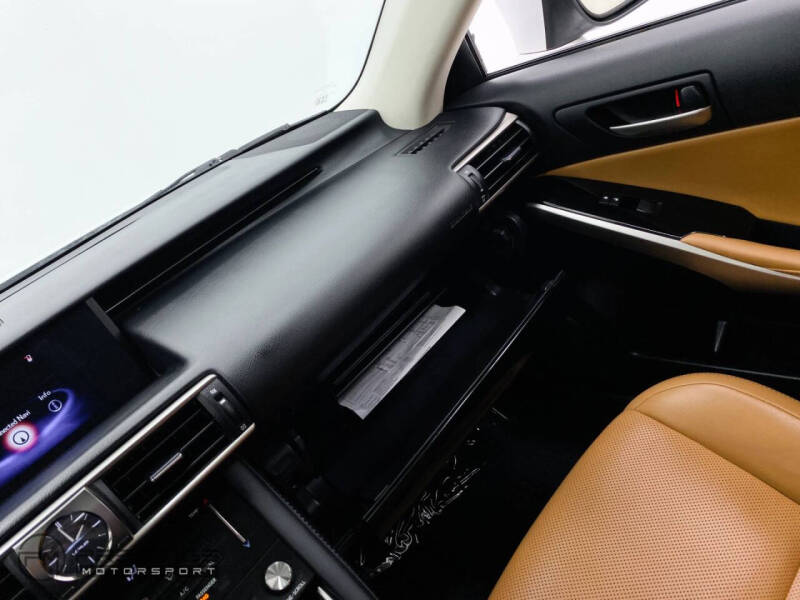 2017 Lexus IS 300