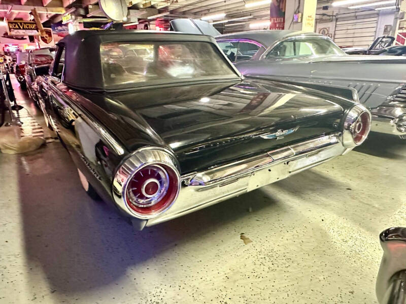 1963 Ford Thunderbird