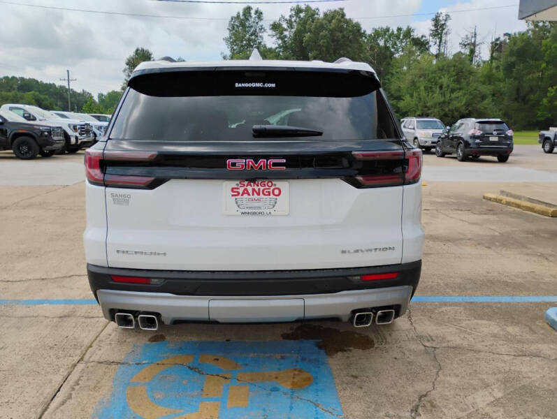 2026 GMC Acadia Elevation