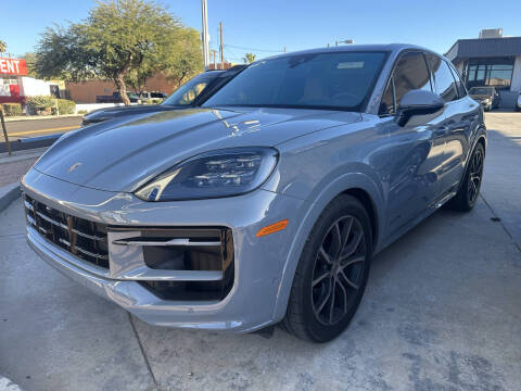 2025 Porsche Cayenne GTS