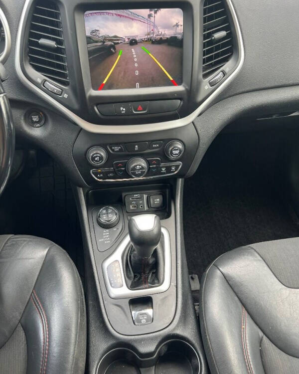2018 Jeep Cherokee Trailhawk