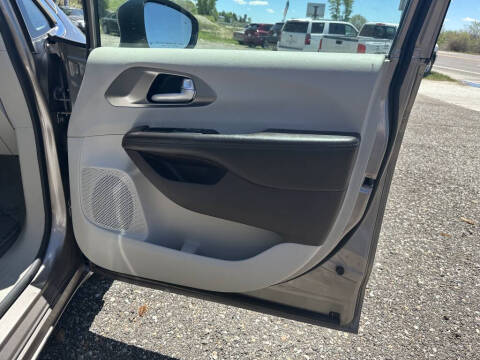 2018 Chrysler Pacifica LX