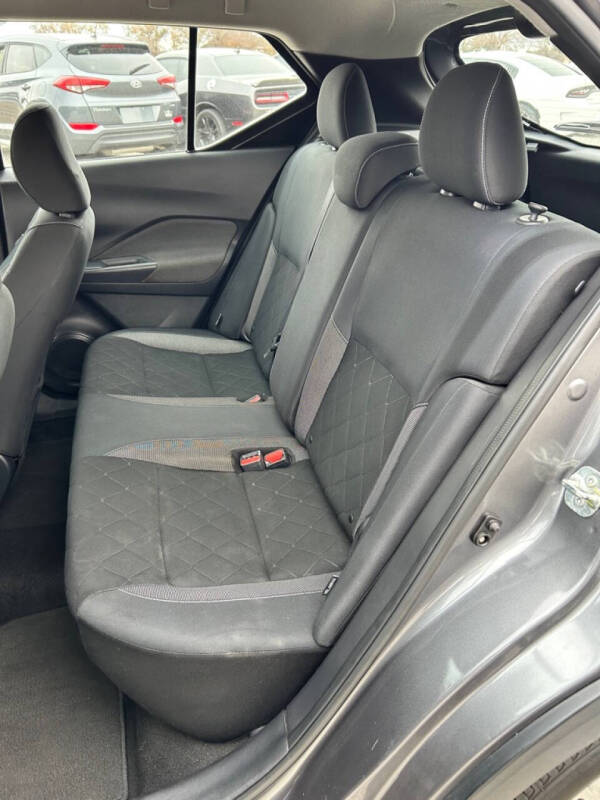 2020 Nissan Kicks SV