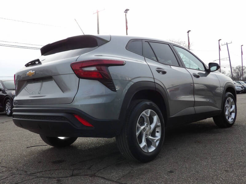 2024 Chevrolet Trax LS