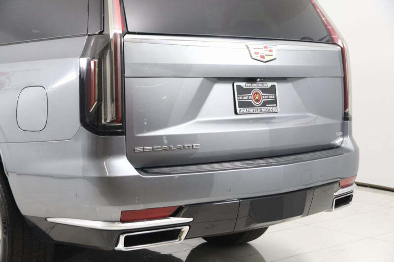 2022 Cadillac Escalade ESV Premium Luxury
