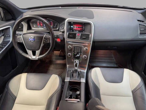 2016 Volvo XC60 T5 Drive-E Platinum