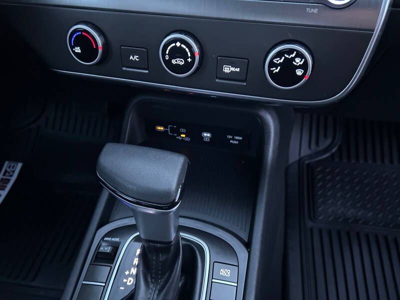 2024 Hyundai Kona SE