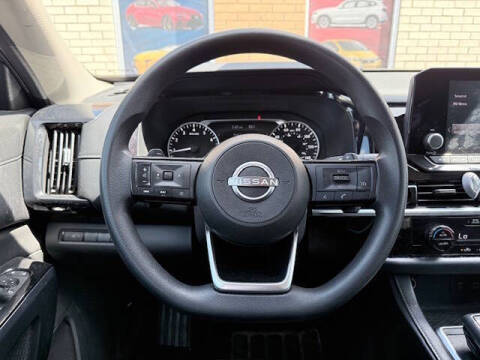 2022 Nissan Pathfinder S