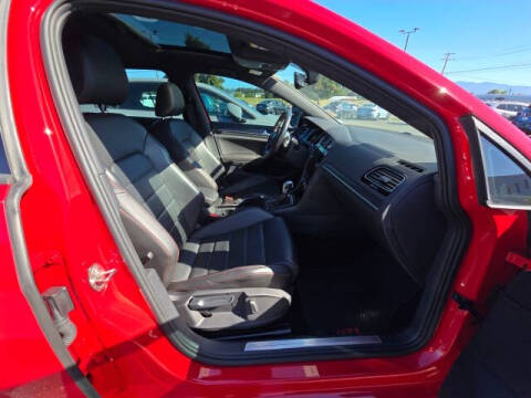 2021 Volkswagen Golf GTI SE