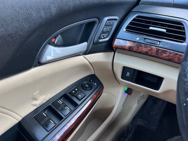 2012 Honda Crosstour EX-L V6 w/Navi