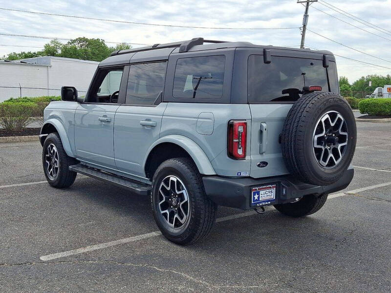 2024 Ford Bronco Outer Banks