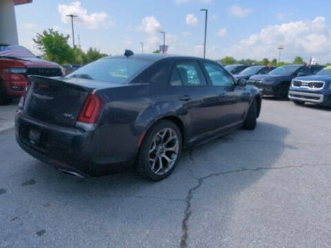 2018 Chrysler 300 S