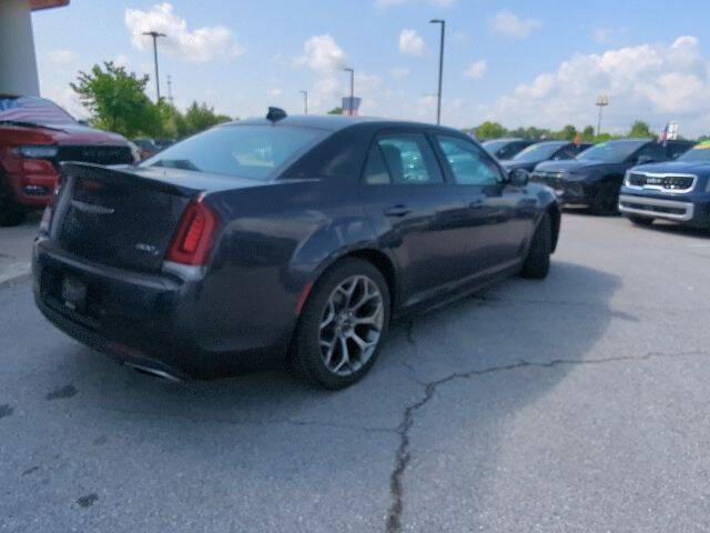 2018 Chrysler 300 S
