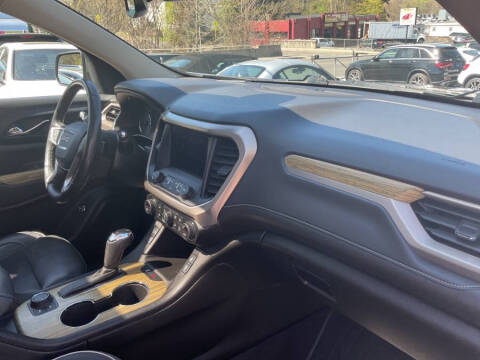 2018 GMC Acadia Denali