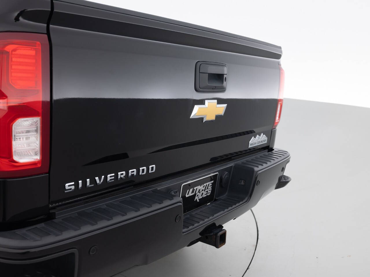 Used Car 2017 Chevrolet Silverado 1500  High Country 4x4 4dr Crew Cab 5.8 Ft. Sb For Sale Under $25,000 In Coal City, Illinois