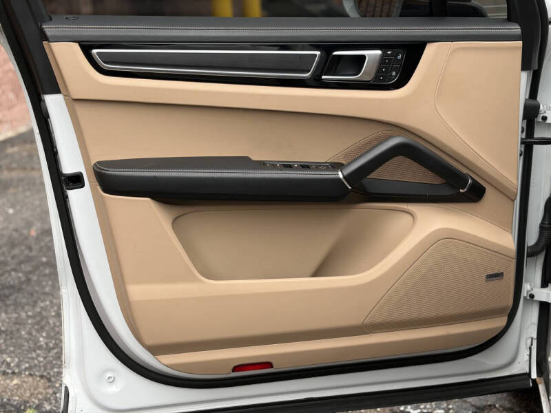 2022 Porsche Cayenne GTS