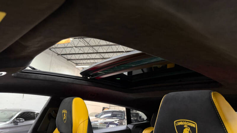 2022 Lamborghini Urus