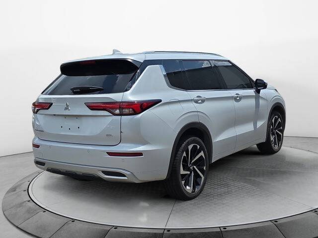 2023 Mitsubishi Outlander SEL